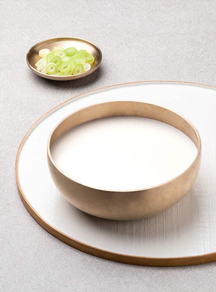진하게 우려낸 한우사골곰탕(500g)