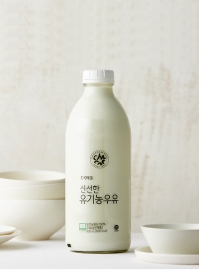 신선한 유기농 우유(900mL)
